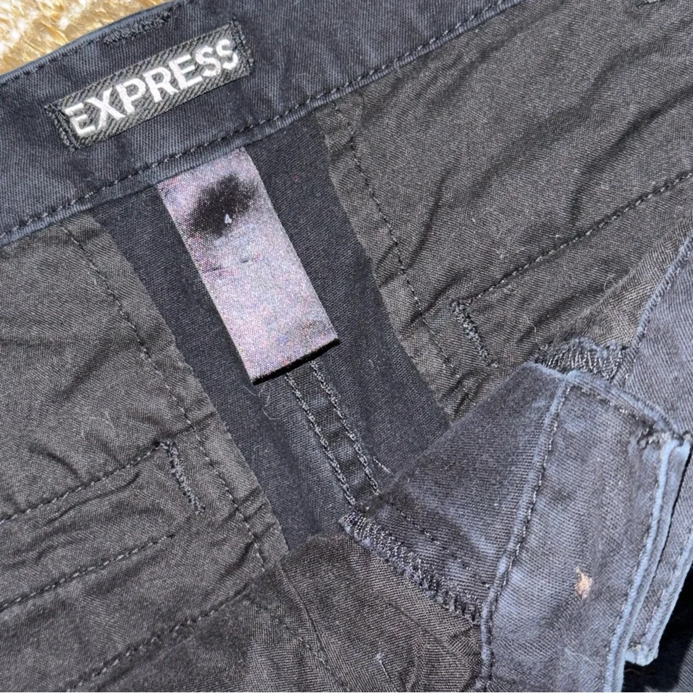 Express Women’s 4 Black Short Shorts 2” Inseam Casual Short Shorts Solid Black